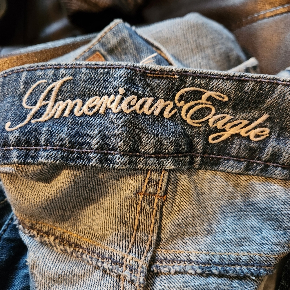 American Eagle Favorite Boyfriend Distressed Jeans Size 12